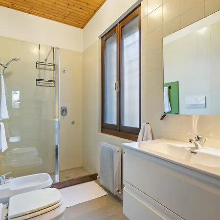 New! Dei Brisi - 350mq Con Ampio Giardino, A 10 Minuti Da Udine Per 7 Persone