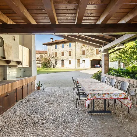 New! Dei Brisi - 350mq Con Ampio Giardino, A 10 Minuti Da Udine Per 7 Persone Appartement Martignacco